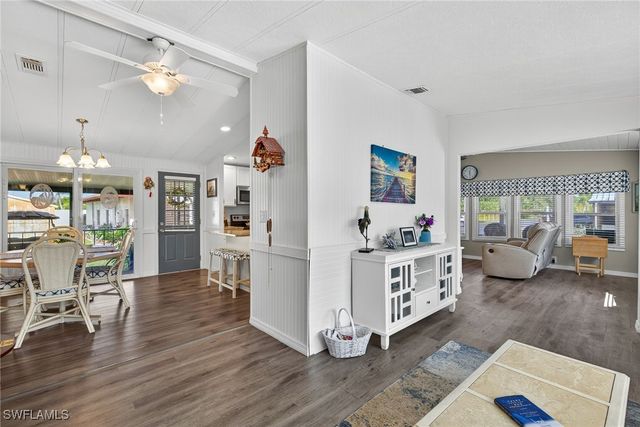 170 Oceans BLVD 170, Naples, FL 34104