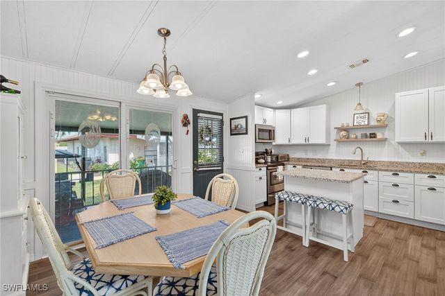 170 Oceans BLVD 170, Naples, FL 34104