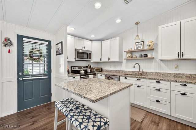 170 Oceans BLVD 170, Naples, FL 34104