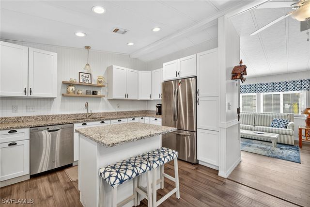 170 Oceans BLVD 170, Naples, FL 34104