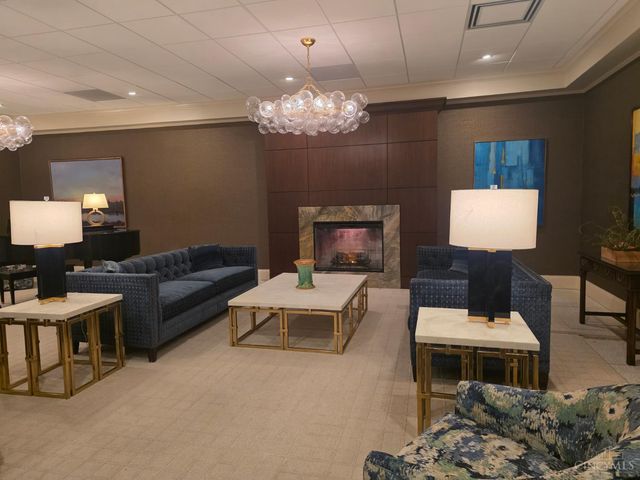 2444 Madison Road, Cincinnati, OH 45208