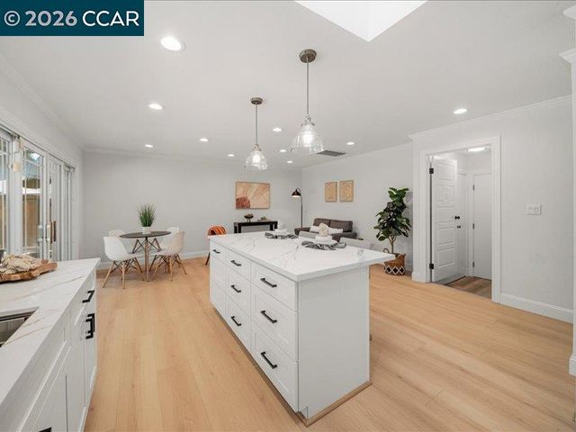 3002 Deerpark Dr, Walnut Creek, CA 94598