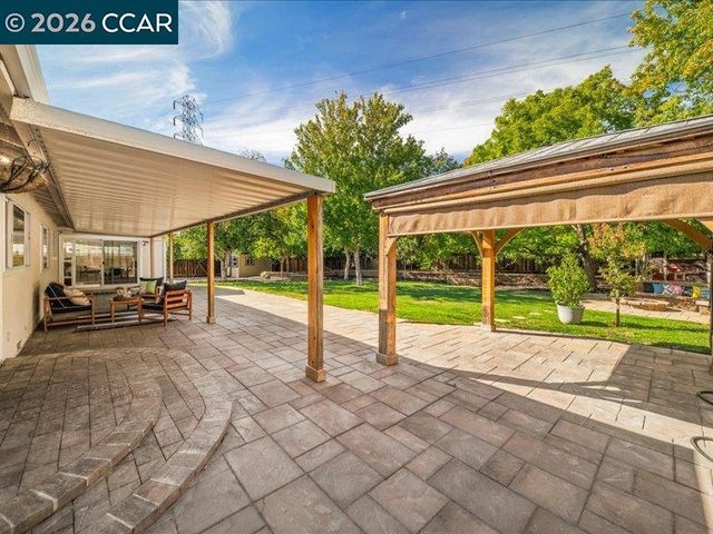 3002 Deerpark Dr, Walnut Creek, CA 94598