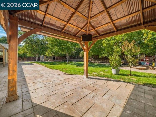 3002 Deerpark Dr, Walnut Creek, CA 94598