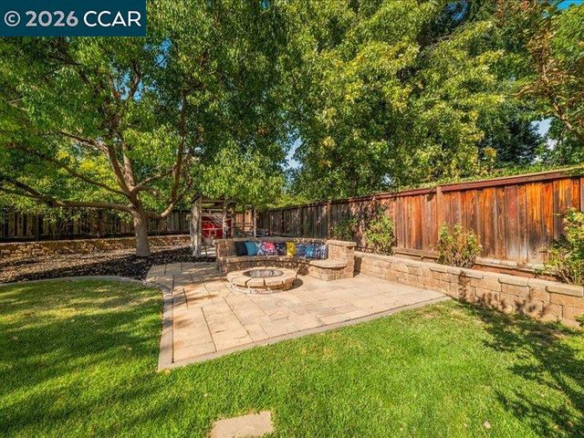 3002 Deerpark Dr, Walnut Creek, CA 94598