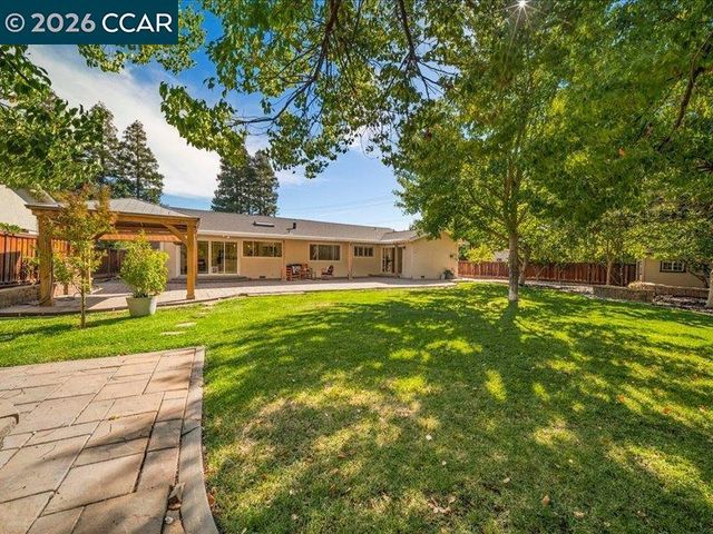 3002 Deerpark Dr, Walnut Creek, CA 94598