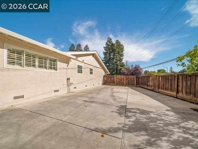 3002 Deerpark Dr, Walnut Creek, CA 94598