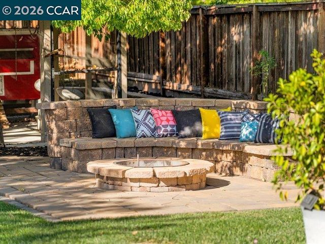 3002 Deerpark Dr, Walnut Creek, CA 94598