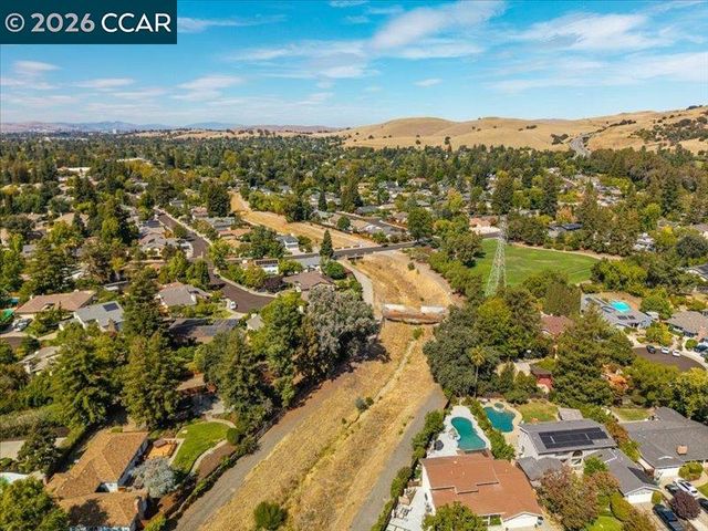 3002 Deerpark Dr, Walnut Creek, CA 94598