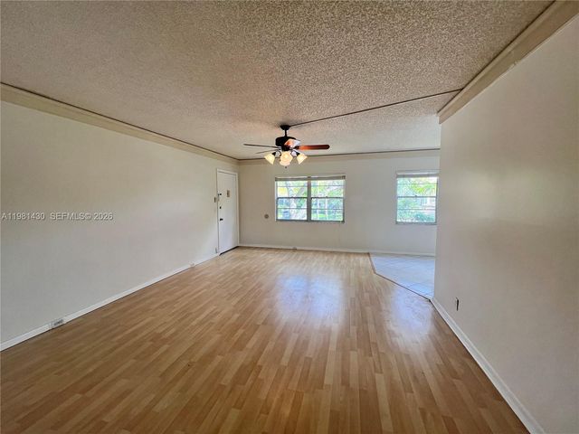 850 SW 133rd Ter 201B, Pembroke Pines, FL 33027