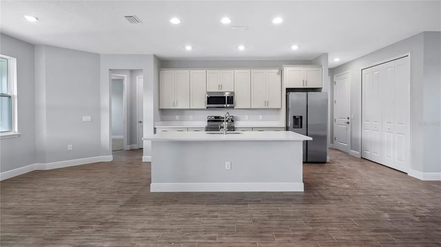 577 DOWLING CIRCLE, Lady Lake, FL 32159