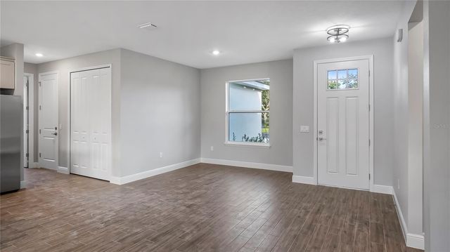 577 DOWLING CIRCLE, Lady Lake, FL 32159