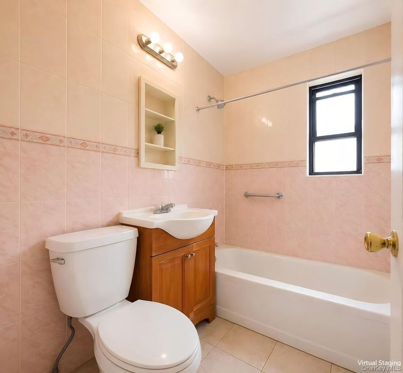 136-33 68th Drive A, Flushing, NY 11367 — photo 4
