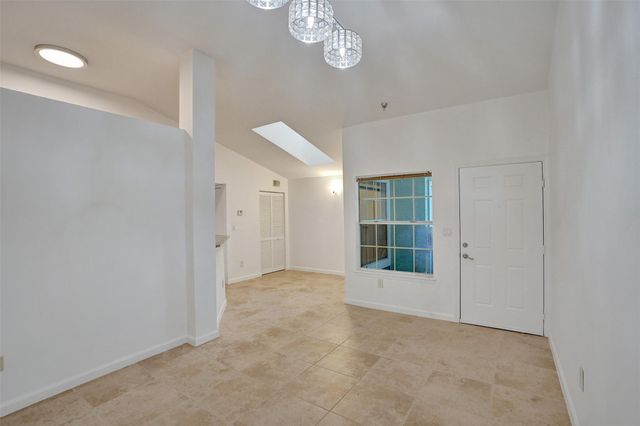 1050 CRYSTAL Way N, Delray Beach, FL 33444