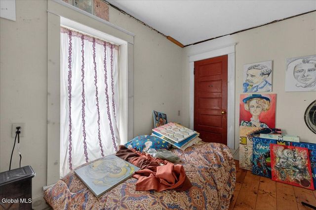 32 Front Street, Waterford, NY 12188