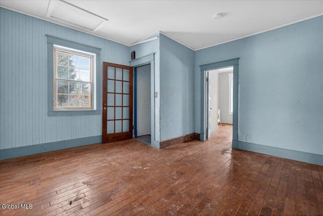 32 Front Street, Waterford, NY 12188