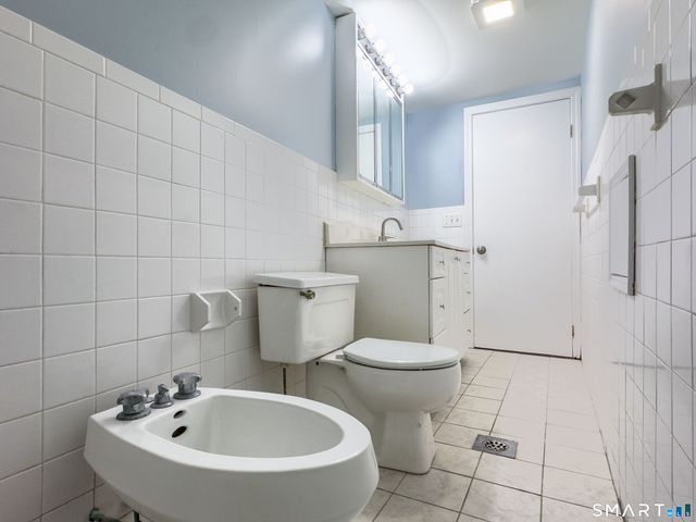 167 North Hoadley Street, Naugatuck, CT 06770