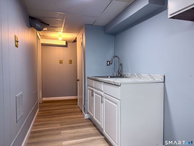 167 North Hoadley Street, Naugatuck, CT 06770