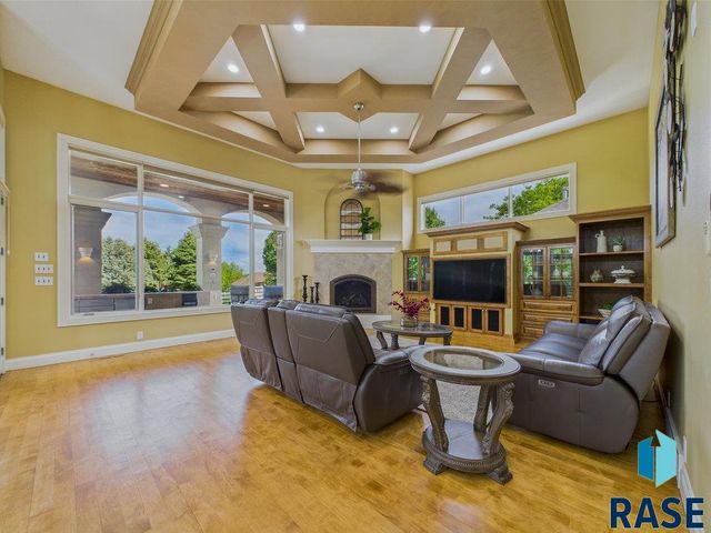 3001 S St Francis Ln, Sioux Falls, SD 57103