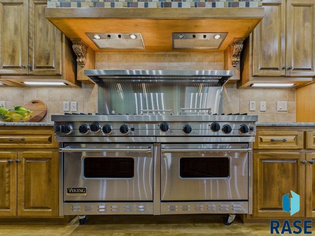 3001 S St Francis Ln, Sioux Falls, SD 57103