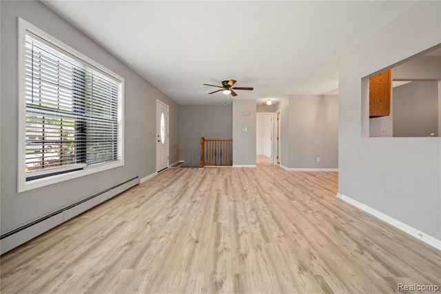 11830 Shenandoah Drive 4, South Lyon, MI 48178
