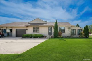 11830 Shenandoah Drive 4, South Lyon, MI 48178