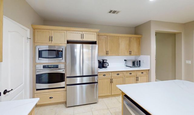 4153 Serena Avenue, Clovis, CA 93619