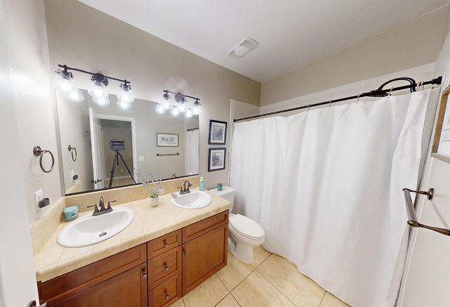 4153 Serena Avenue, Clovis, CA 93619