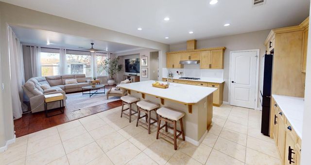 4153 Serena Avenue, Clovis, CA 93619