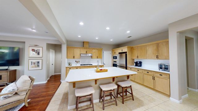 4153 Serena Avenue, Clovis, CA 93619