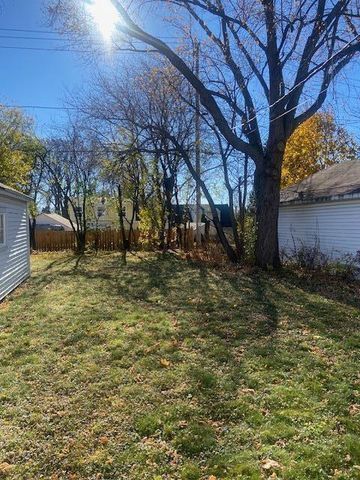 7837 Livingston AVENUE, Wauwatosa, WI 53213