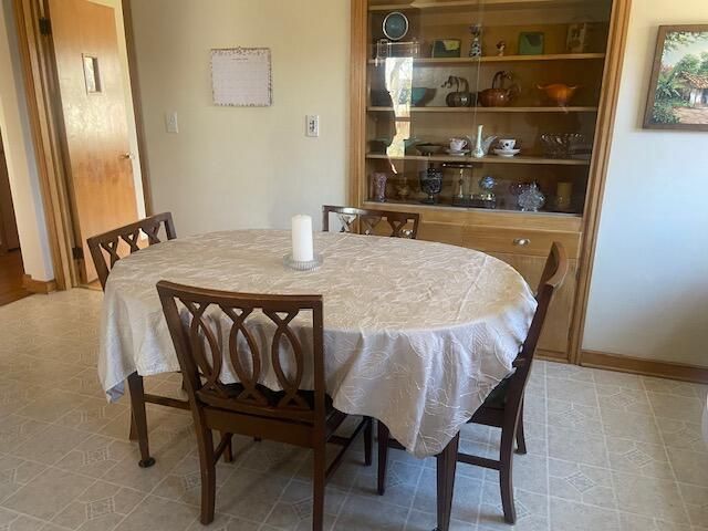 7837 Livingston AVENUE, Wauwatosa, WI 53213