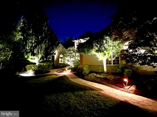 6 SHEA DR, Mohnton, PA 19540