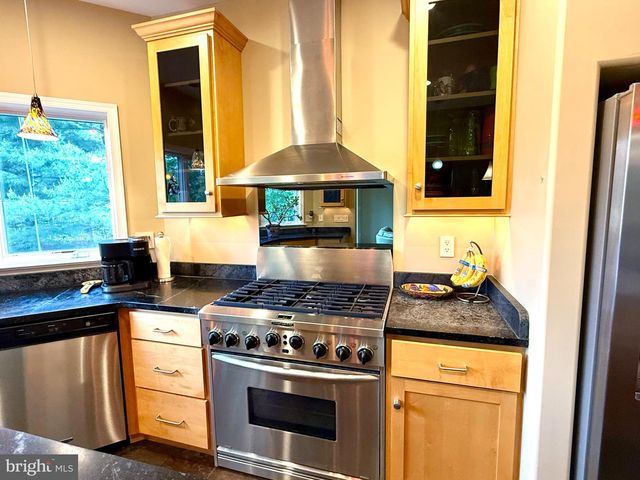 6 SHEA DR, Mohnton, PA 19540
