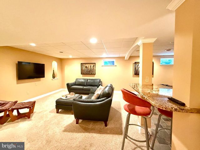 6 SHEA DR, Mohnton, PA 19540