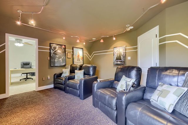 6 SHEA DR, Mohnton, PA 19540