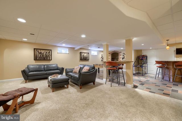 6 SHEA DR, Mohnton, PA 19540