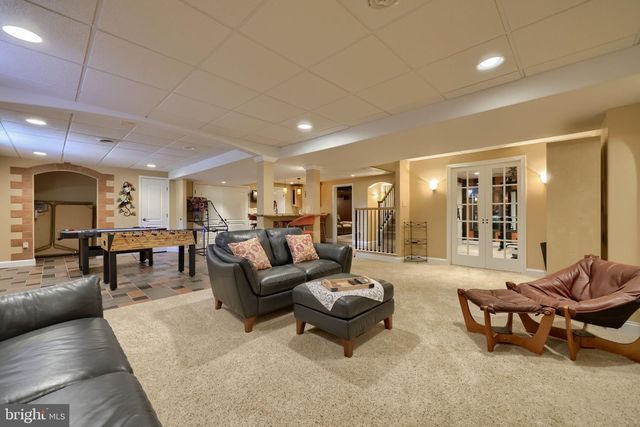 6 SHEA DR, Mohnton, PA 19540