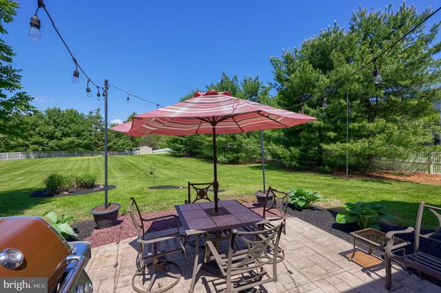 6 SHEA DR, Mohnton, PA 19540