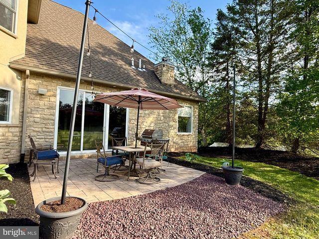 6 SHEA DR, Mohnton, PA 19540