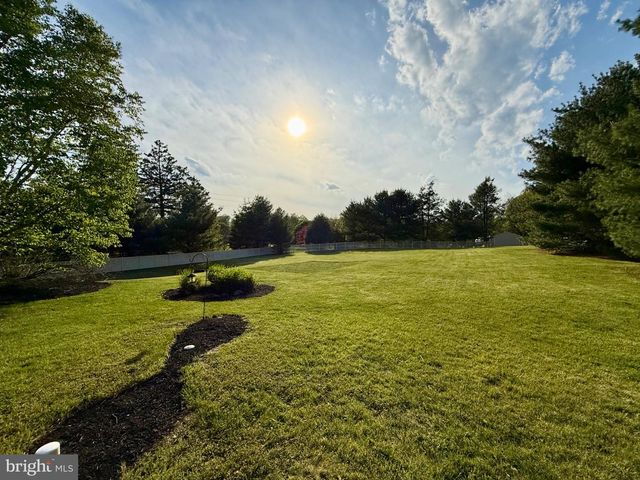 6 SHEA DR, Mohnton, PA 19540