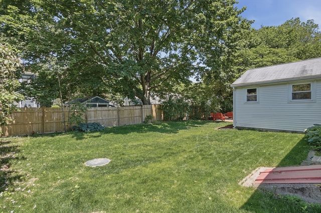 15 Ware Road, Norfolk, MA 02056