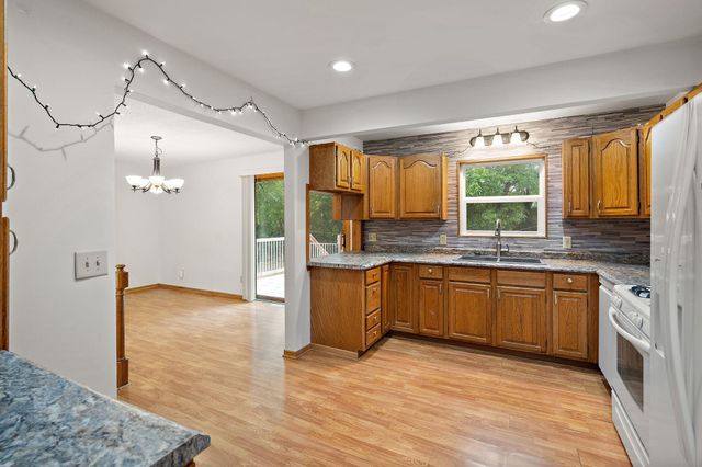 11310 12th Avenue N, Plymouth, MN 55441