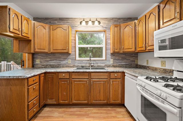 11310 12th Avenue N, Plymouth, MN 55441