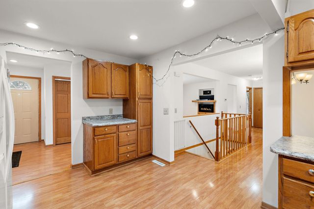 11310 12th Avenue N, Plymouth, MN 55441