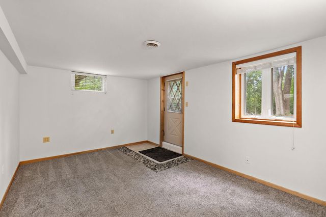11310 12th Avenue N, Plymouth, MN 55441