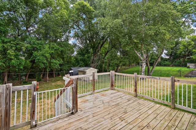 11310 12th Avenue N, Plymouth, MN 55441