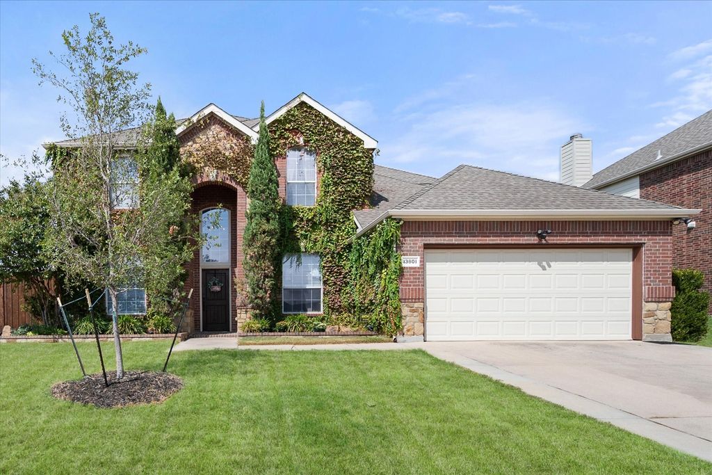 13801 Hunter Jake Drive, Fort Worth, TX 76052 — exterior