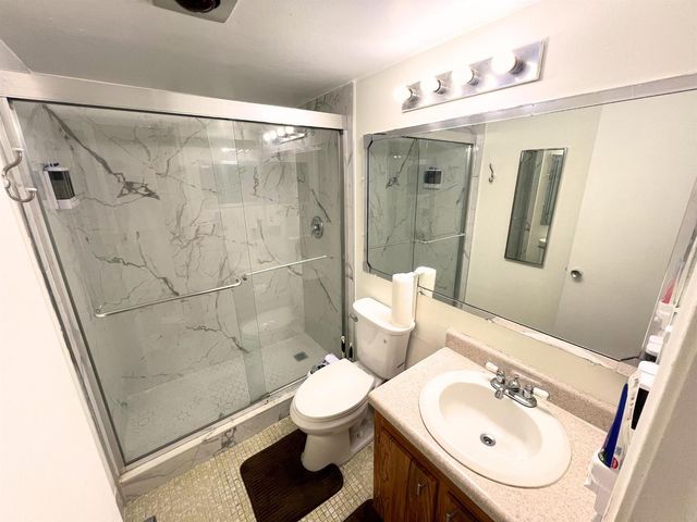 124 E Andover E 124, West Palm Beach, FL 33417