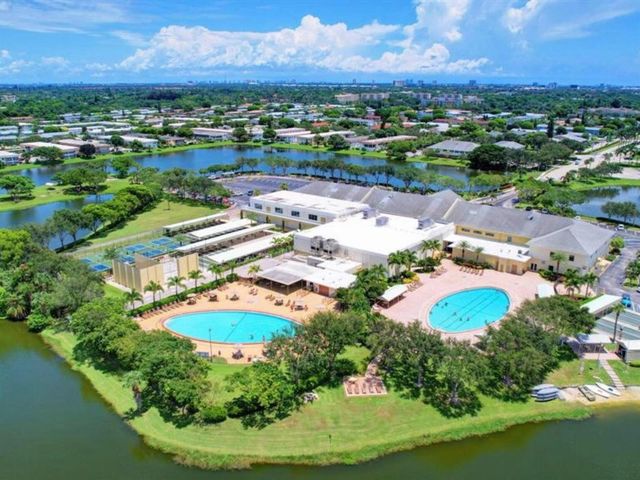 124 E Andover E 124, West Palm Beach, FL 33417